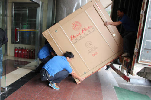 潮州钢琴贵重工艺品无忧运
